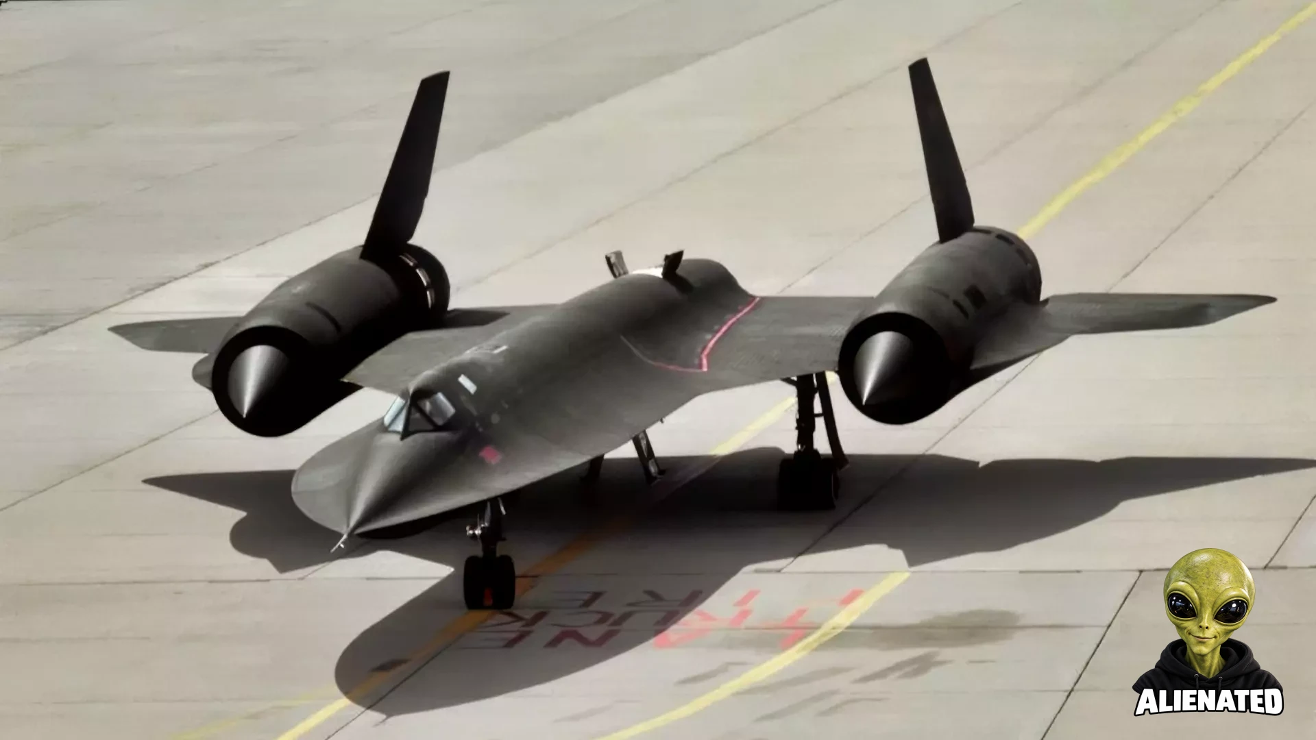 The Air Force SR-71 Blackbird Burned Through 8,000 Gallons of Jet Fuel On the Way to Hitting Mach 3 and over 80,000 Feet of Altitude