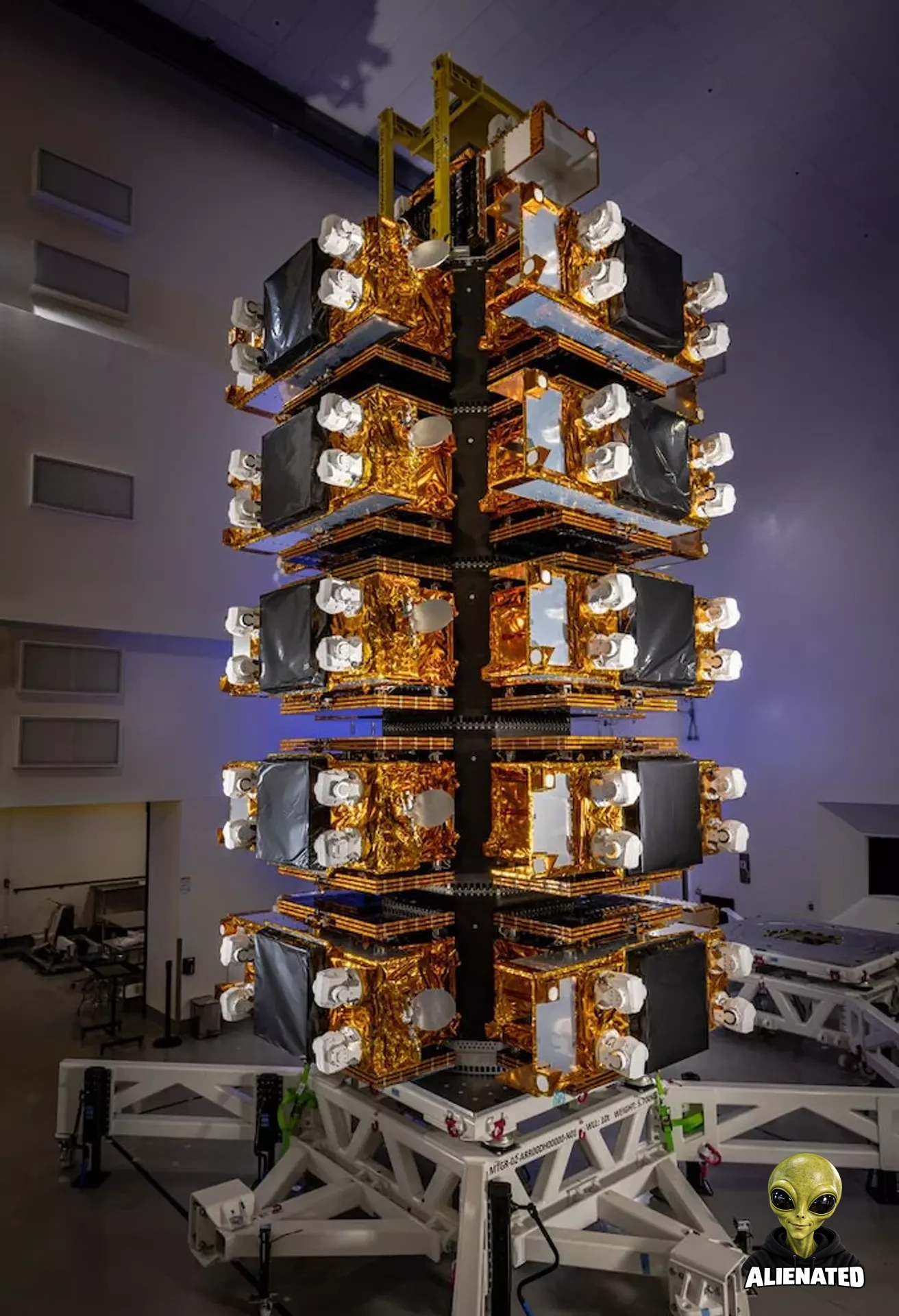 SpaceX to make another attempt to launch 21 data satellites for the Space Development Agency